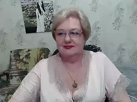 Renata62011 online show from 04/19/26, 06:21