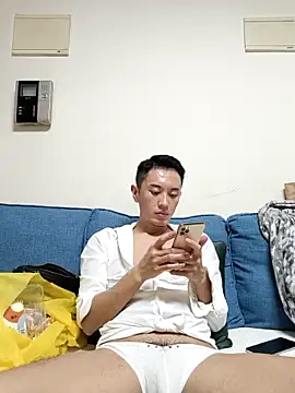 Snapshot of HotStarKOKO chatting on 11/08/25, 04:07 HotStarKOKO online show from 11/08/25, 04:07