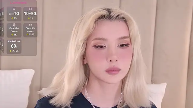 Snapshot of Nesolla chatting on 09/11/25, 01:33 Nesolla online show from 09/11/25, 01:33