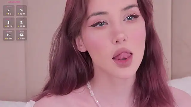 Snapshot of Nesolla chatting on 11/09/25, 08:45 Nesolla online show from 11/09/25, 08:45