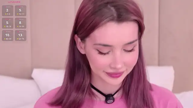 Snapshot of Nesolla chatting on 11/22/25, 12:26 Nesolla online show from 11/22/25, 12:26