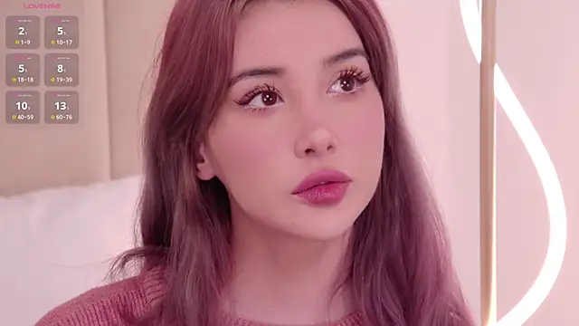 Snapshot of Nesolla chatting on 11/24/25, 01:22 Nesolla online show from 11/24/25, 01:22