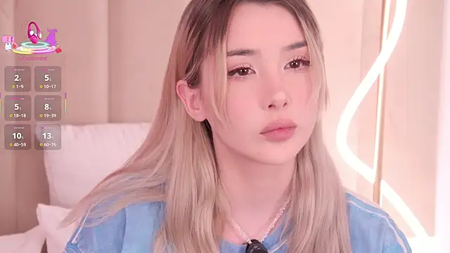 Nesolla online show from 02/12/26, 07:20