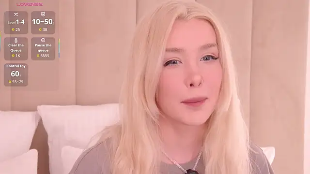 Nesolla online show from 04/20/26, 12:08