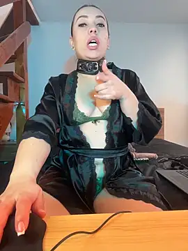 Moon Blake online show from 10/03/25, 01:08