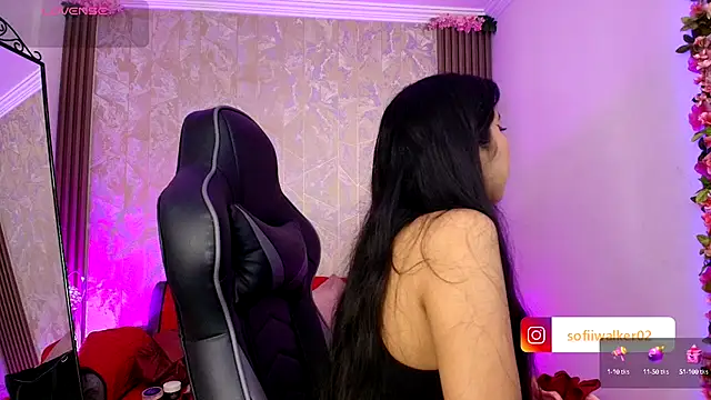 SophiaWalker 1 online show from 09/17/25, 12:18