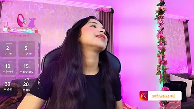 SophiaWalker 1 online show from 10/18/25, 12:17