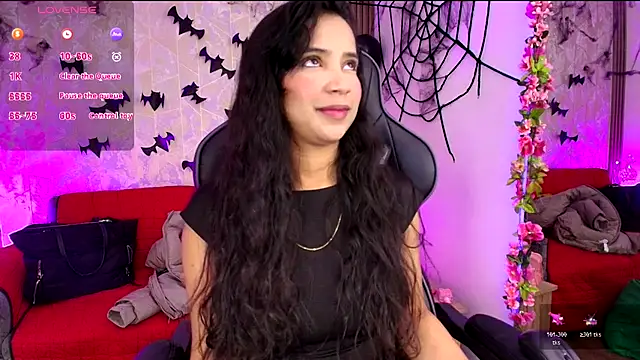 SophiaWalker 1 online show from 11/05/25, 10:04