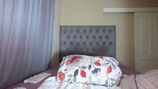 nanababe1 online show from 09/26/25, 09:13