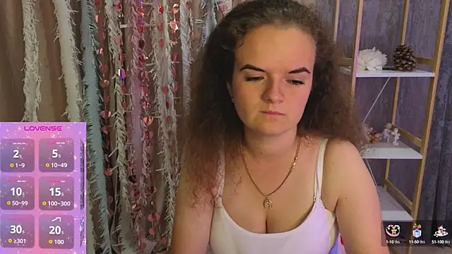 Luisa Rosee online show from 09/28/25, 07:19