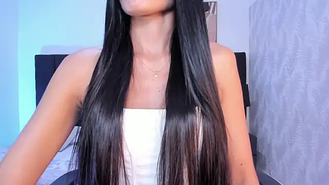 kaylaadams7 online show from 12/17/25, 11:38