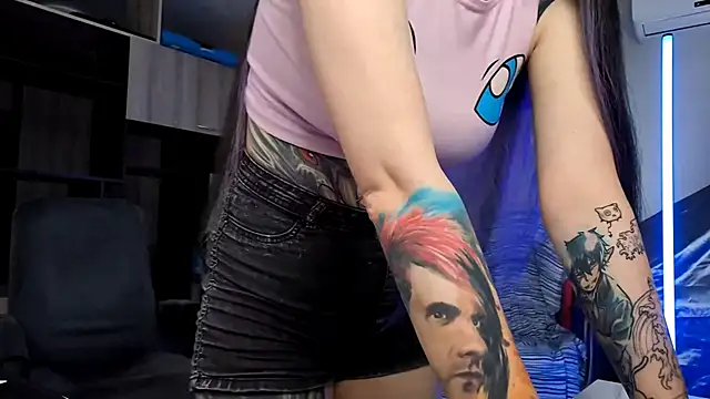 HighelikeGirl online show from 09/25/25, 07:45