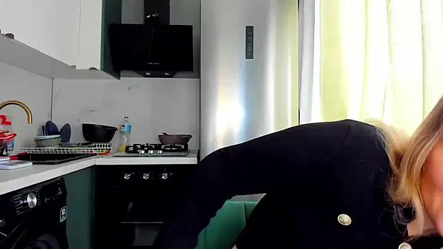 SunshineEmma online show from 10/06/25, 12:57