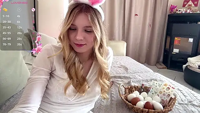 FruityXo online show from 04/05/26, 12:02