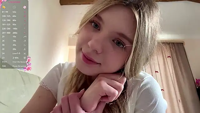 Snapshot of FruityXo chatting on 05/02/26, 12:21 FruityXo online show from 05/02/26, 12:21