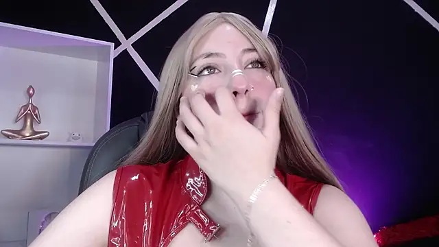 Lulugh  online show from 09/18/25, 05:04