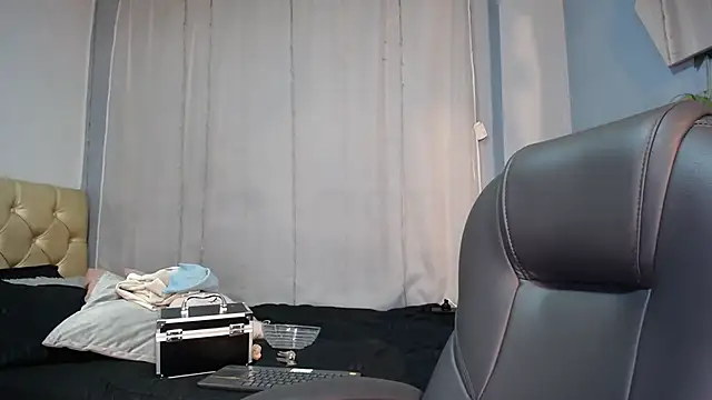 Lulugh  online show from 12/03/25, 07:34