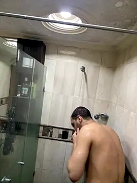   Damian    online show from 10/05/25, 09:24