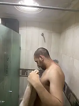   Damian    online show from 10/18/25, 08:42