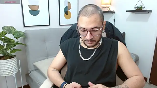   Damian    online show from 10/22/25, 12:55