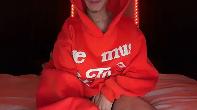 Snapshot of holydirt_luxeno1 chatting on 01/17/26, 02:33 holydirt luxeno1 online show from 01/17/26, 02:33