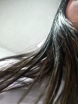 Snapshot of BellaRoux1 chatting on 09/12/25, 12:16 BellaRoux1 online show from 09/12/25, 12:16