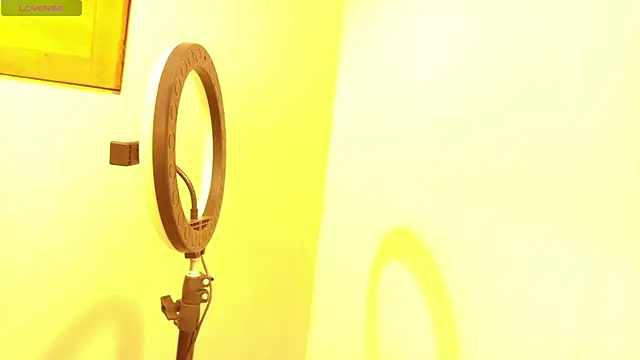 Snapshot of Vanessa_7_ chatting on 09/14/25, 05:23 Vanessa 7 online show from 09/14/25, 05:23