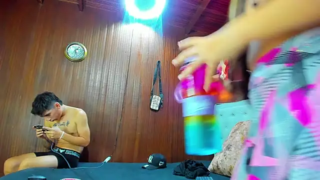 dereck and julie online show from 10/29/25, 09:38