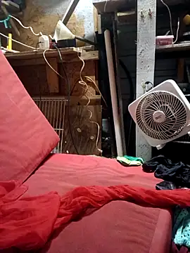 Snapshot of Canuseemeray chatting on 09/14/25, 06:01 Canuseemeray online show from 09/14/25, 06:01