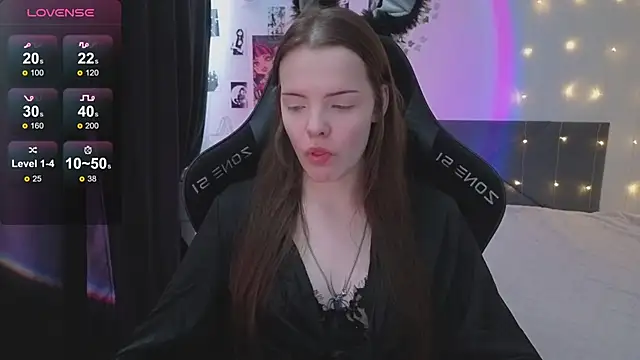 Luna Navy online show from 02/28/26, 06:14