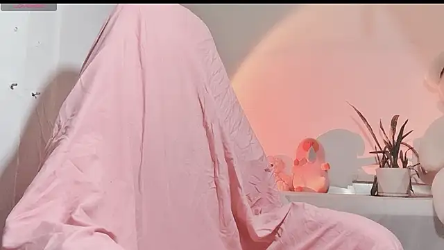 Vessi-babe online show from 10/22/25, 06:46