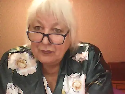 Alexia64231 online show from 10/13/25, 01:16