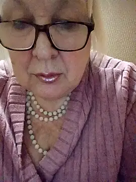 Snapshot of Alexia64231 chatting on 11/07/25, 04:51 Alexia64231 online show from 11/07/25, 04:51