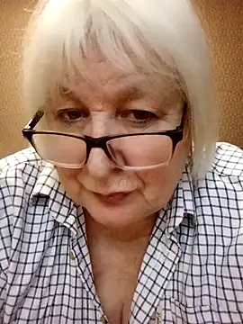 Alexia64231 online show from 11/25/25, 04:01