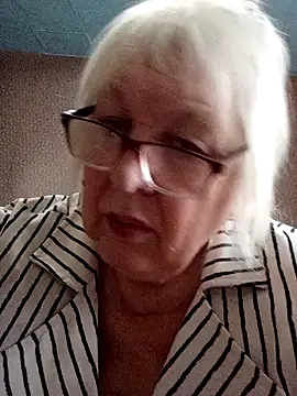 Alexia64231 online show from 12/05/25, 08:56