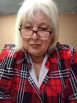 Snapshot of Alexia64231 chatting on 12/17/25, 05:46 Alexia64231 online show from 12/17/25, 05:46