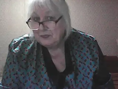 Snapshot of Alexia64231 chatting on 12/22/25, 02:36 Alexia64231 online show from 12/22/25, 02:36
