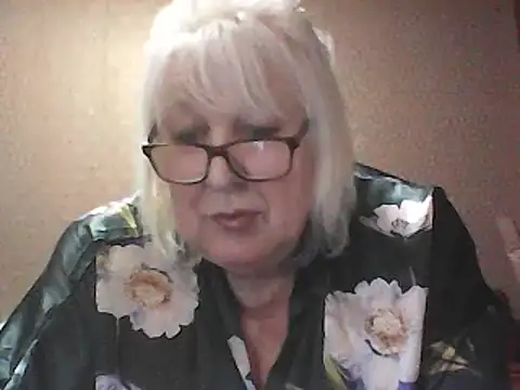 Snapshot of Alexia64231 chatting on 01/11/26, 03:06 Alexia64231 online show from 01/11/26, 03:06