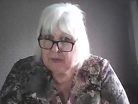 Snapshot of Alexia64231 chatting on 02/06/26, 01:25 Alexia64231 online show from 02/06/26, 01:25