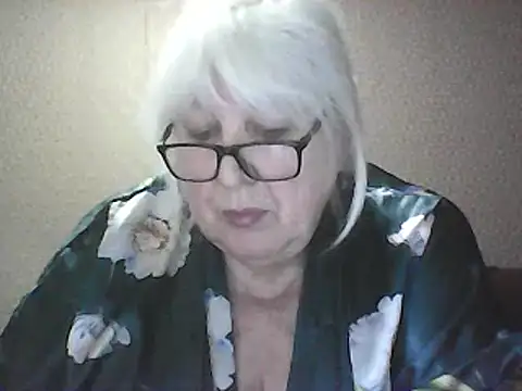 Alexia64231 online show from 04/21/26, 02:56