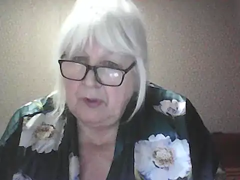 Alexia64231 online show from 04/22/26, 03:02