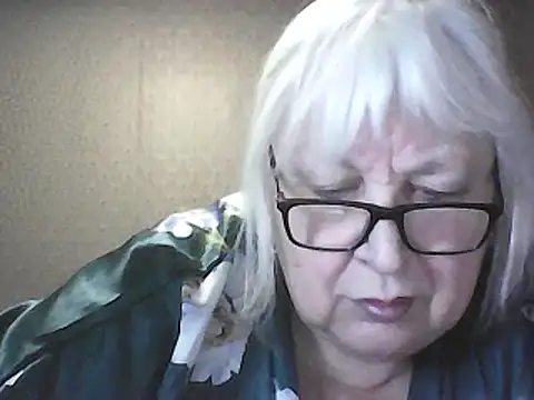 Alexia64231 online show from 04/23/26, 03:08