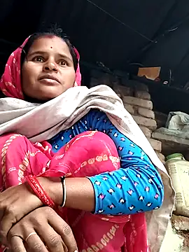 Snapshot of Sanjna_cuty chatting on 12/22/25, 03:58 Sanjna cuty online show from 12/22/25, 03:58