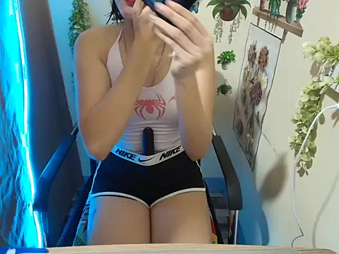 Sexy clever18xx online show from 12/19/25, 12:28