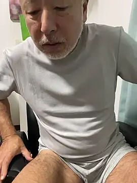 gholly2007 online show from 09/14/25, 06:07