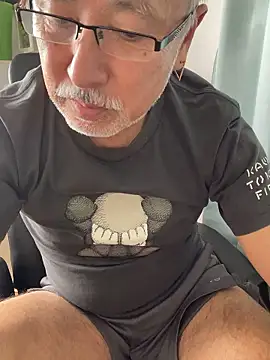 gholly2007 online show from 09/30/25, 02:27