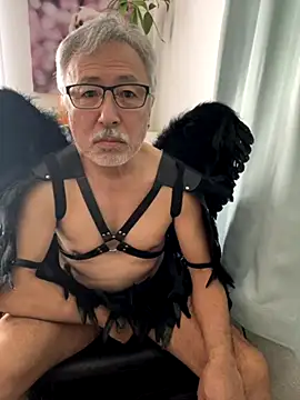 gholly2007 online show from 11/01/25, 06:04