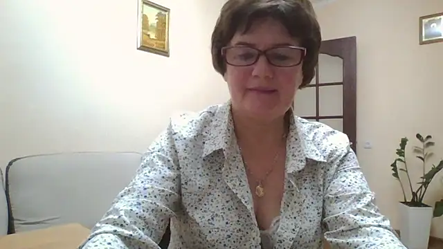 Snapshot of Galina56301 chatting on 10/07/25, 04:59 Galina56301 online show from 10/07/25, 04:59