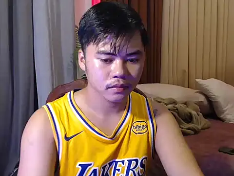 hot emman online show from 03/12/26, 06:14