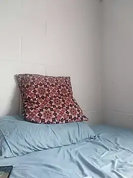 oxxy jean online show from 04/08/26, 01:00